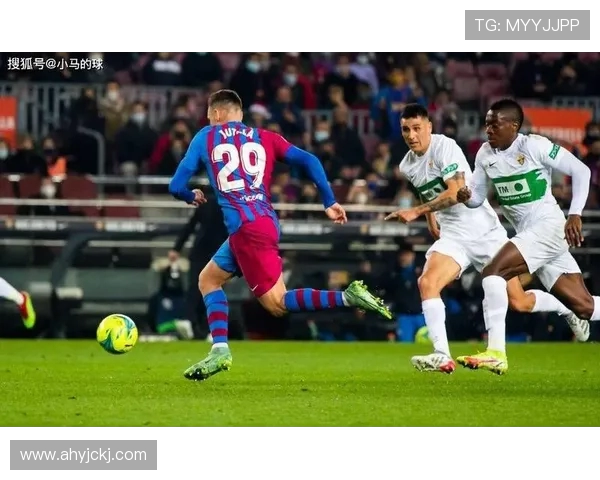 尼科拒绝毕巴季前训练铁心投巴萨，红蓝军团启动 6200 万欧解约金支付