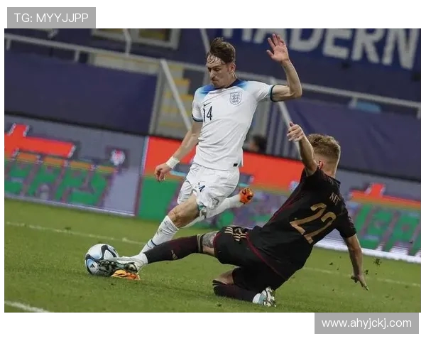 英格兰 U21 主帅敲响警钟:决赛对阵德国必须杜绝小组赛失误(1) 英格兰 U21 主帅敲响警钟:决赛对阵德国必须杜绝小组赛失误(1)